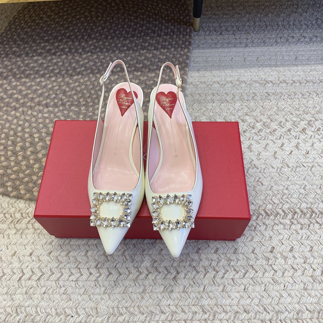 5F23A20D-2035-48C0-AFCE-B5C5B1CEB2E2