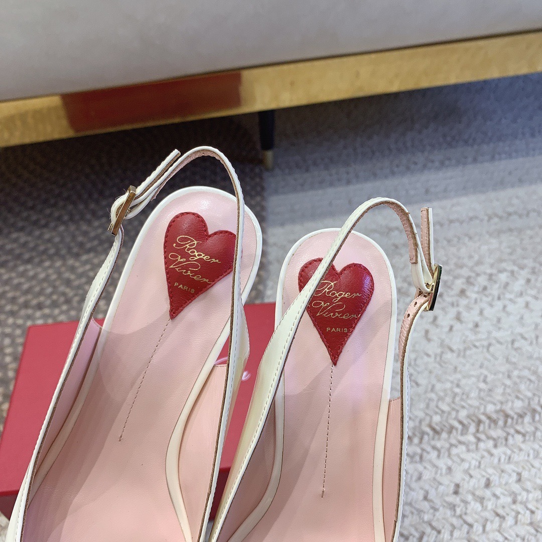 EC43BBDF-4880-4C31-AD1F-50C4600E9B73