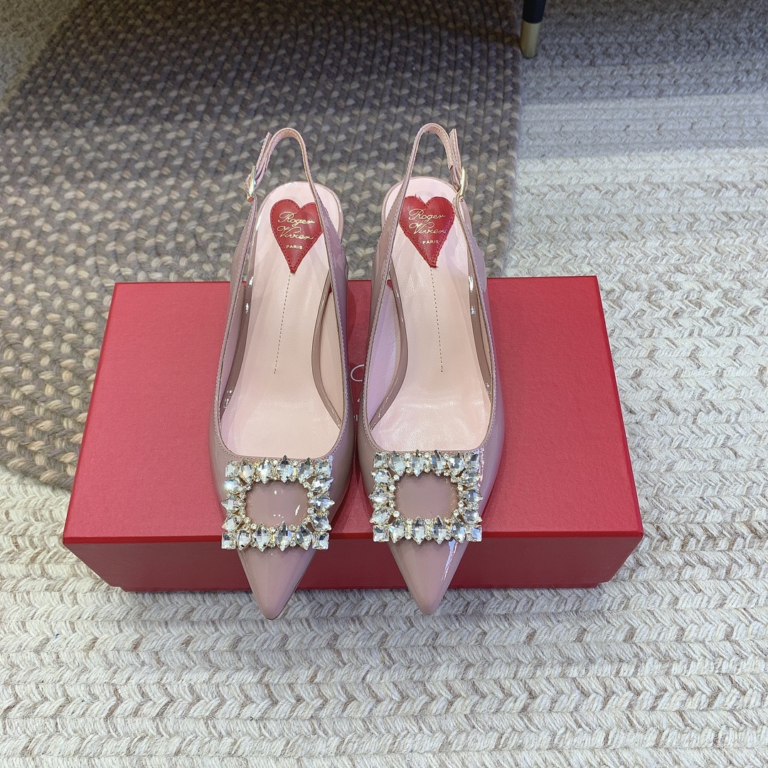 9A0912BF-81C9-416D-905F-8101F0EE21E5