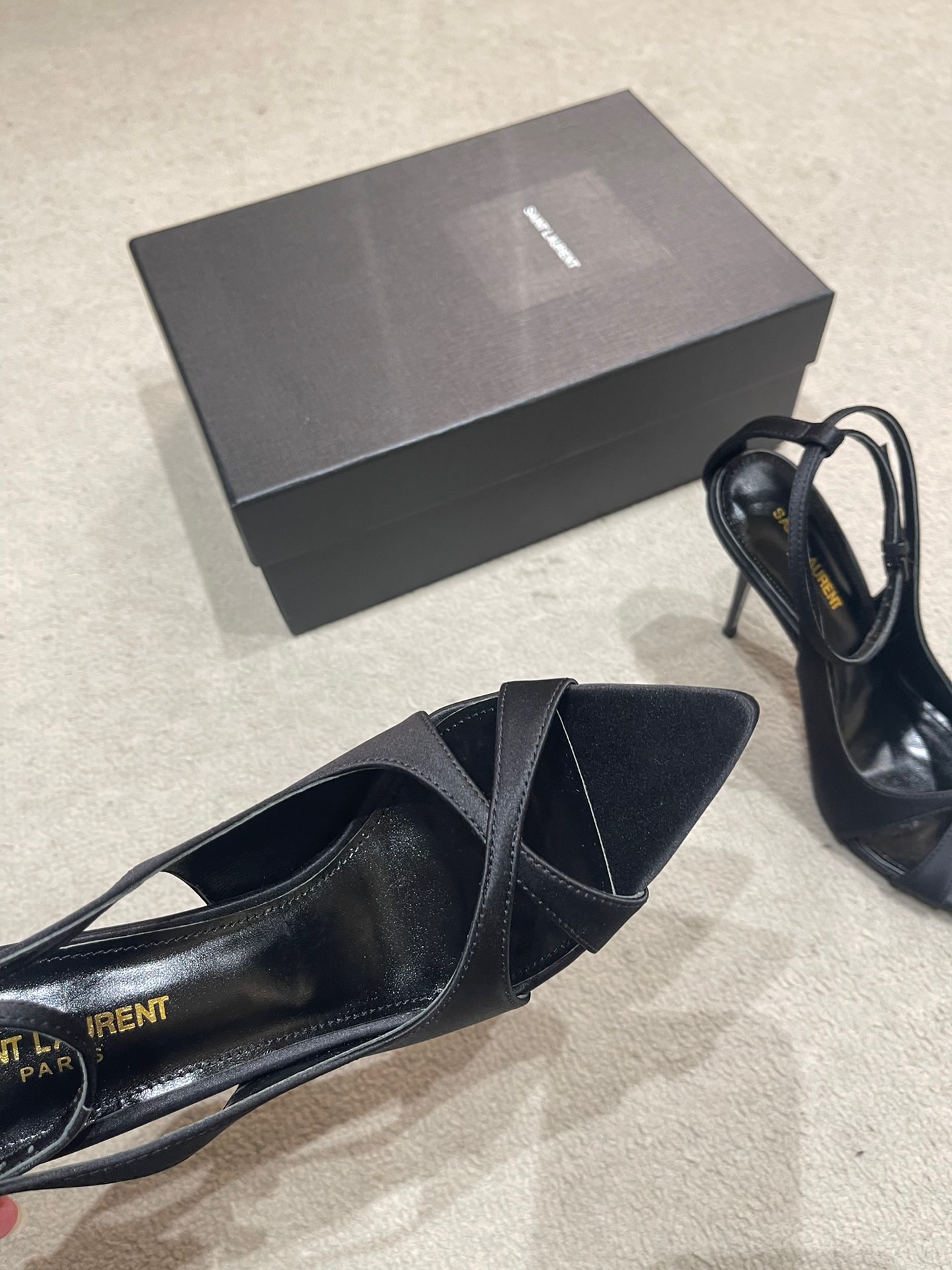 F81D72C7-CDAA-4C1E-88CE-4FBFE81D61E2