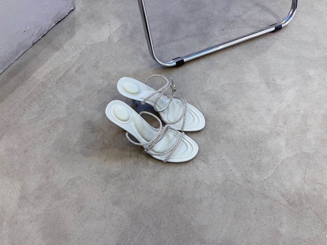 8676A57E-D9DC-4AC2-AEB1-AE2C0FAE6014