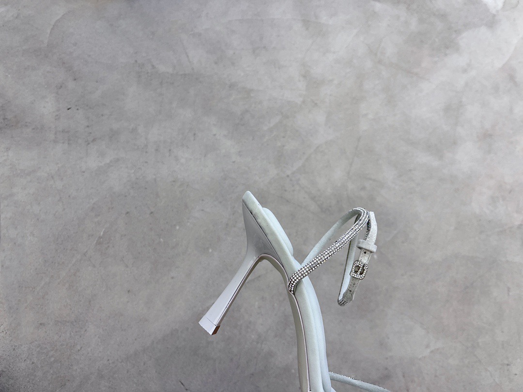 0350595E-311B-4BA3-B19A-F17CD302F290