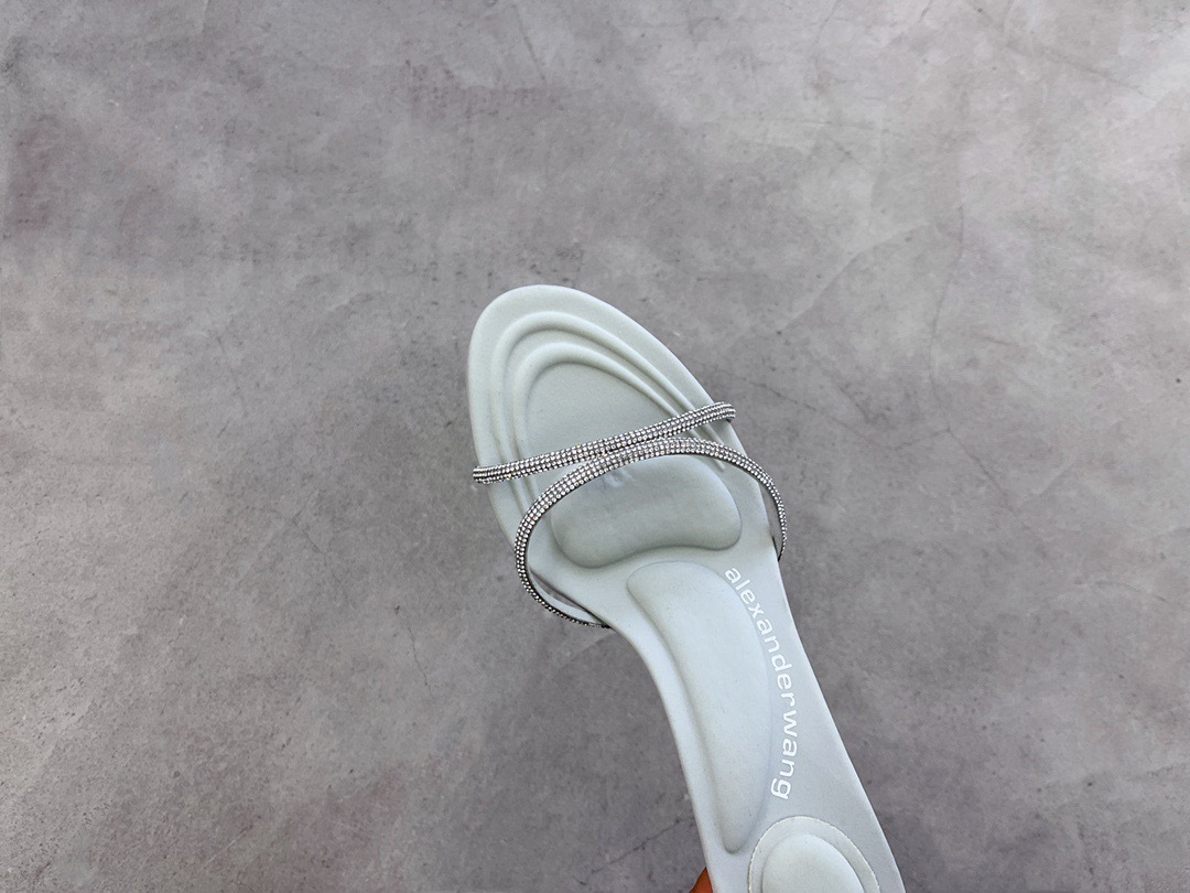 D7C4B5A0-C4DC-4401-B4A0-80B014276924