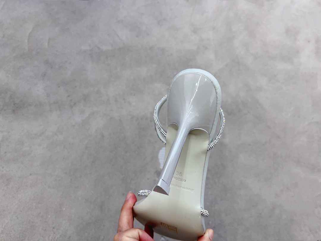 E2DFD4A8-5F2D-4314-BD9A-6C666DEA96A5