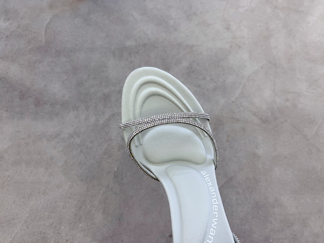 E942D84F-2E66-4246-B368-C471CB27A4FF