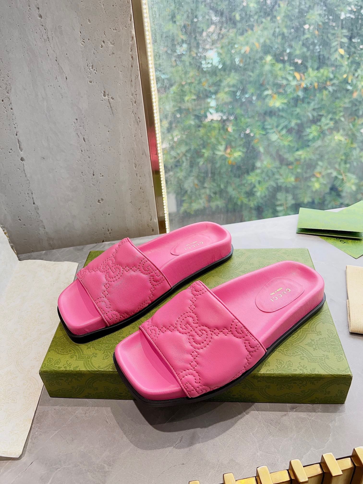 25CCFB2C-50B0-440F-8144-EC52172B193B