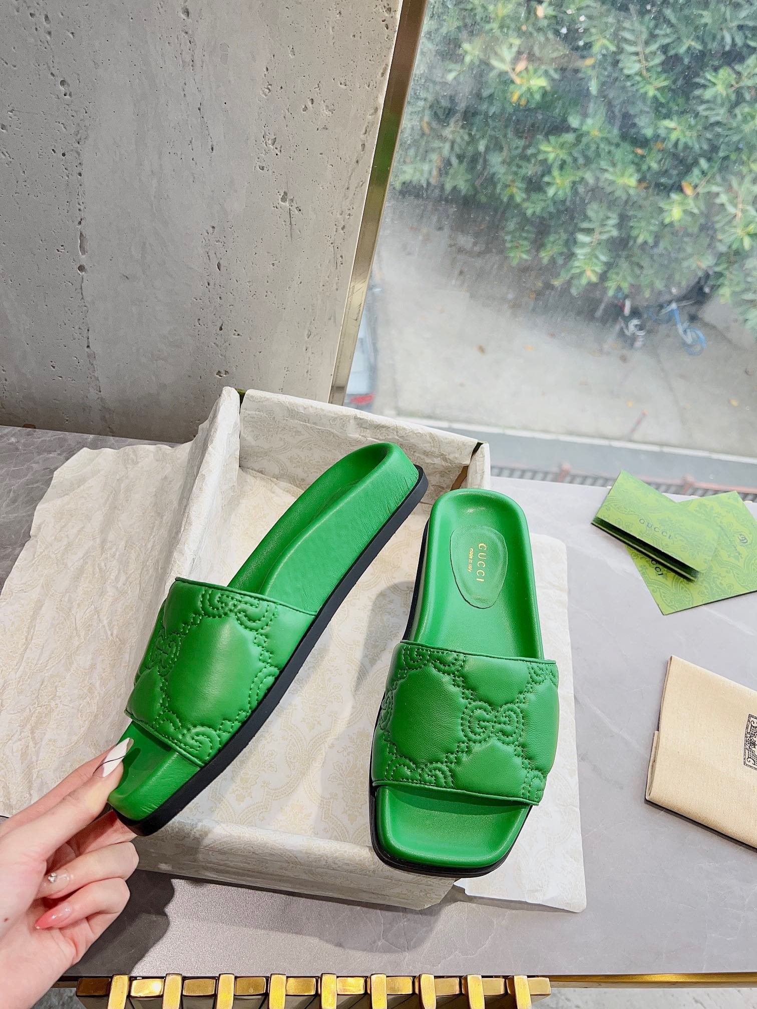 A644E58C-47A9-4B08-9FEF-0866EFE1EC9A