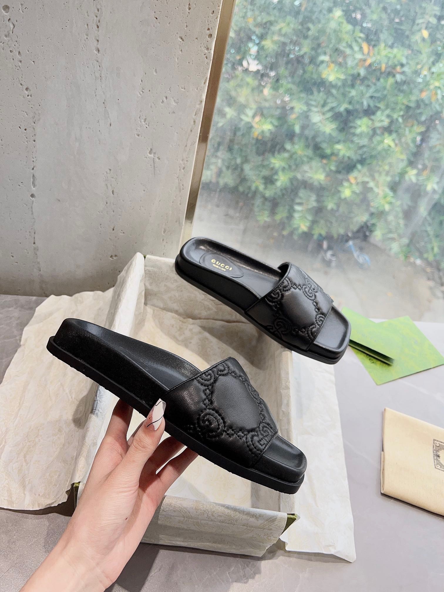 55B18AE0-57C3-4446-B8AC-DA50C041599E