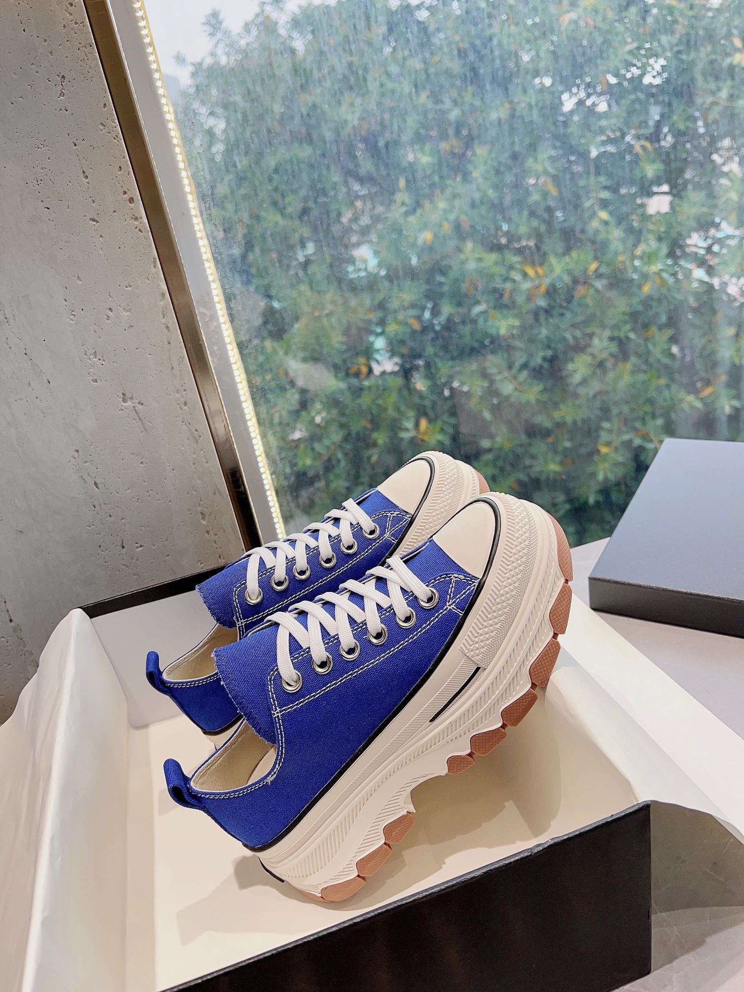 5DA11A6C-F1D6-4E63-8737-FDCFC9C9E6A2