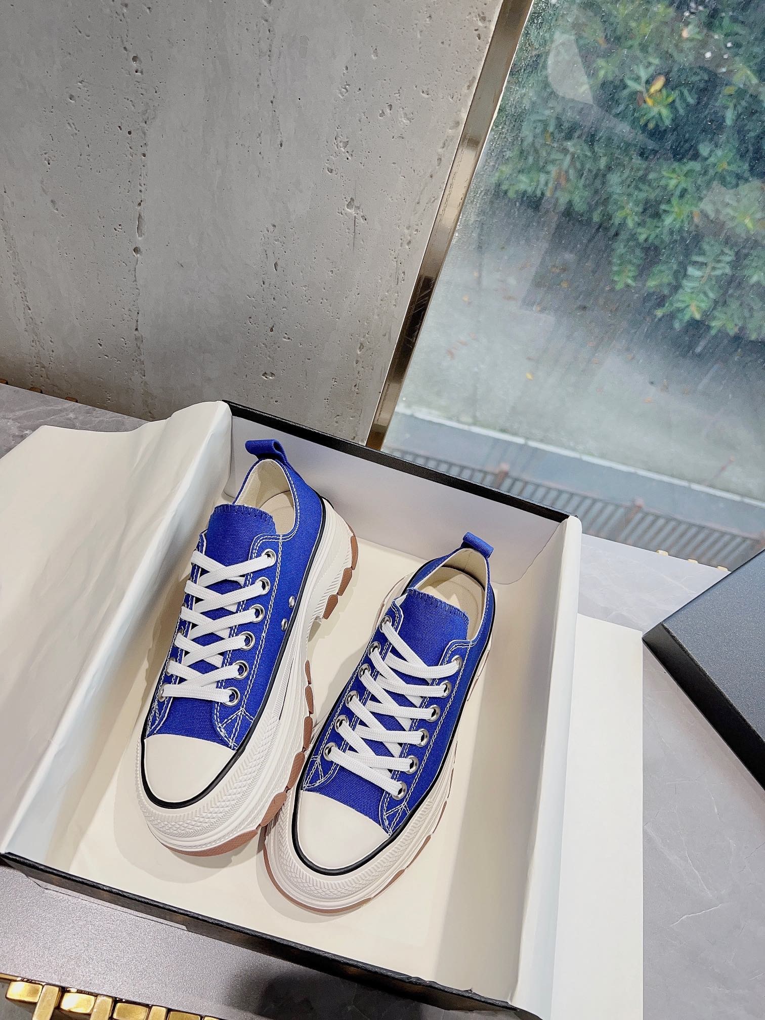 D4F62E84-EA8B-4D9F-B57E-131D8FF7365C