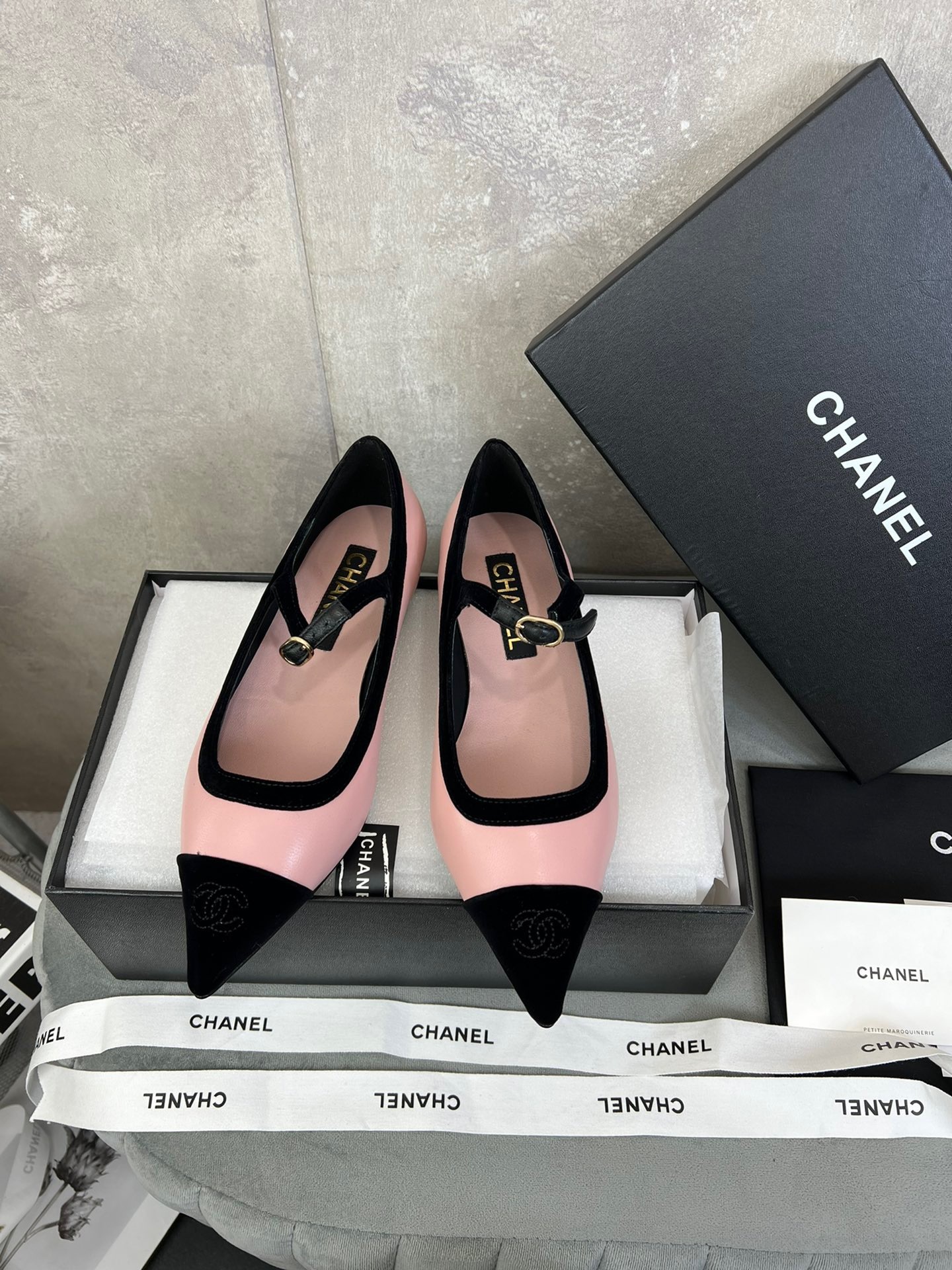 27074D83-7980-4862-B2C1-26A205335A5E