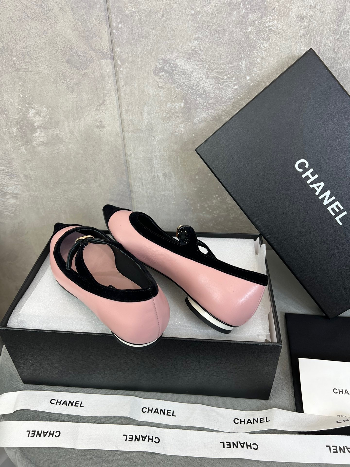 8C93EF8F-AAA2-4589-A843-65812F9A83E2