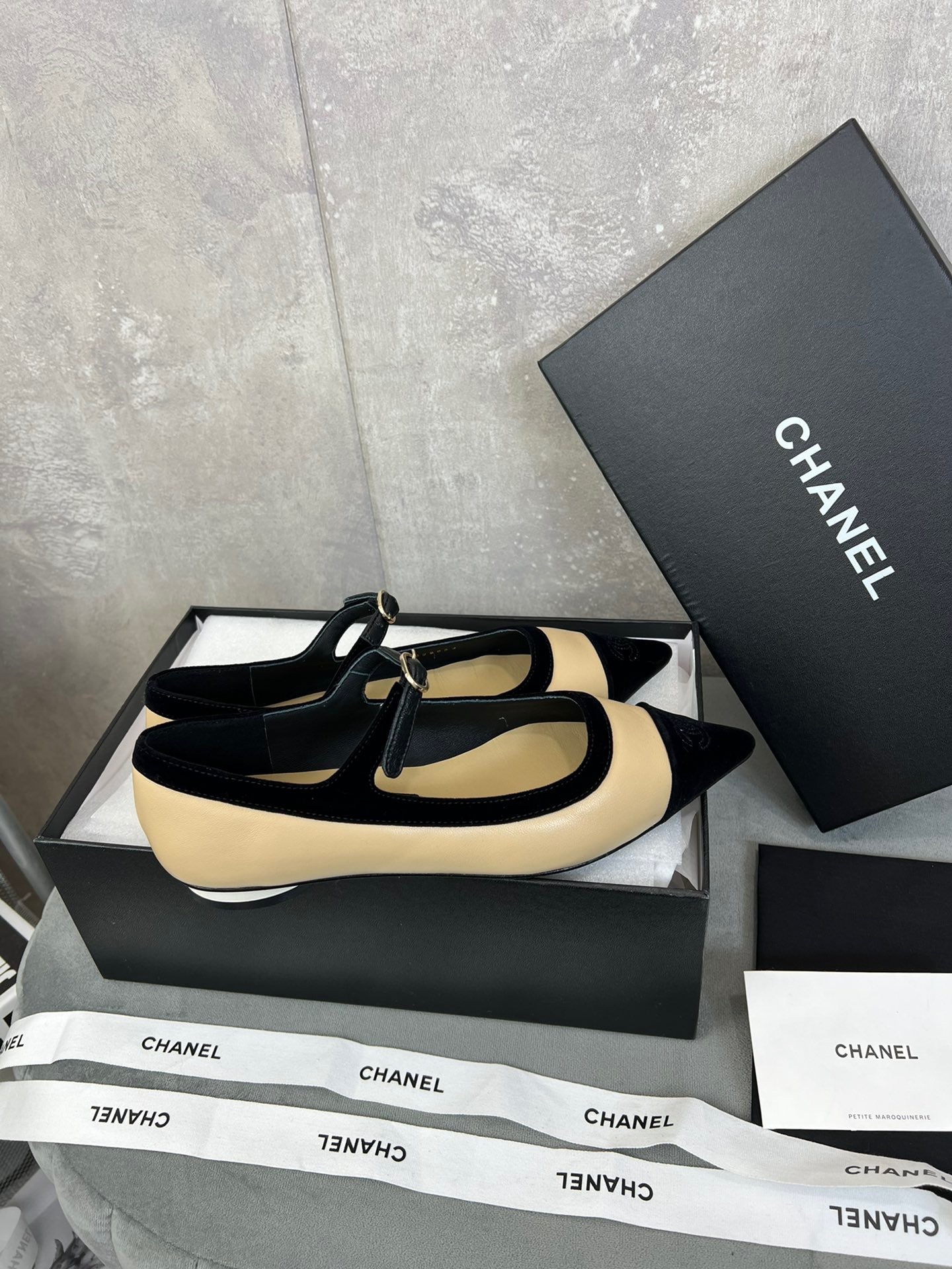 AFE860E6-09D3-4F42-970C-7A038AEDED04