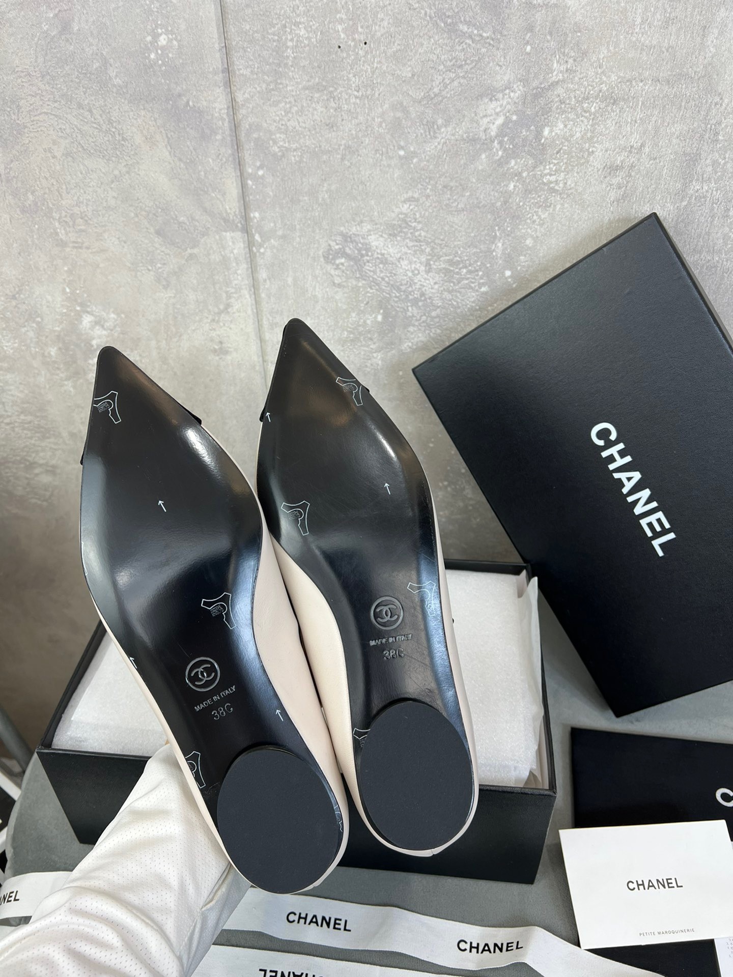 7EFE2EB2-05D6-49A9-8FCA-BD945D3CC183