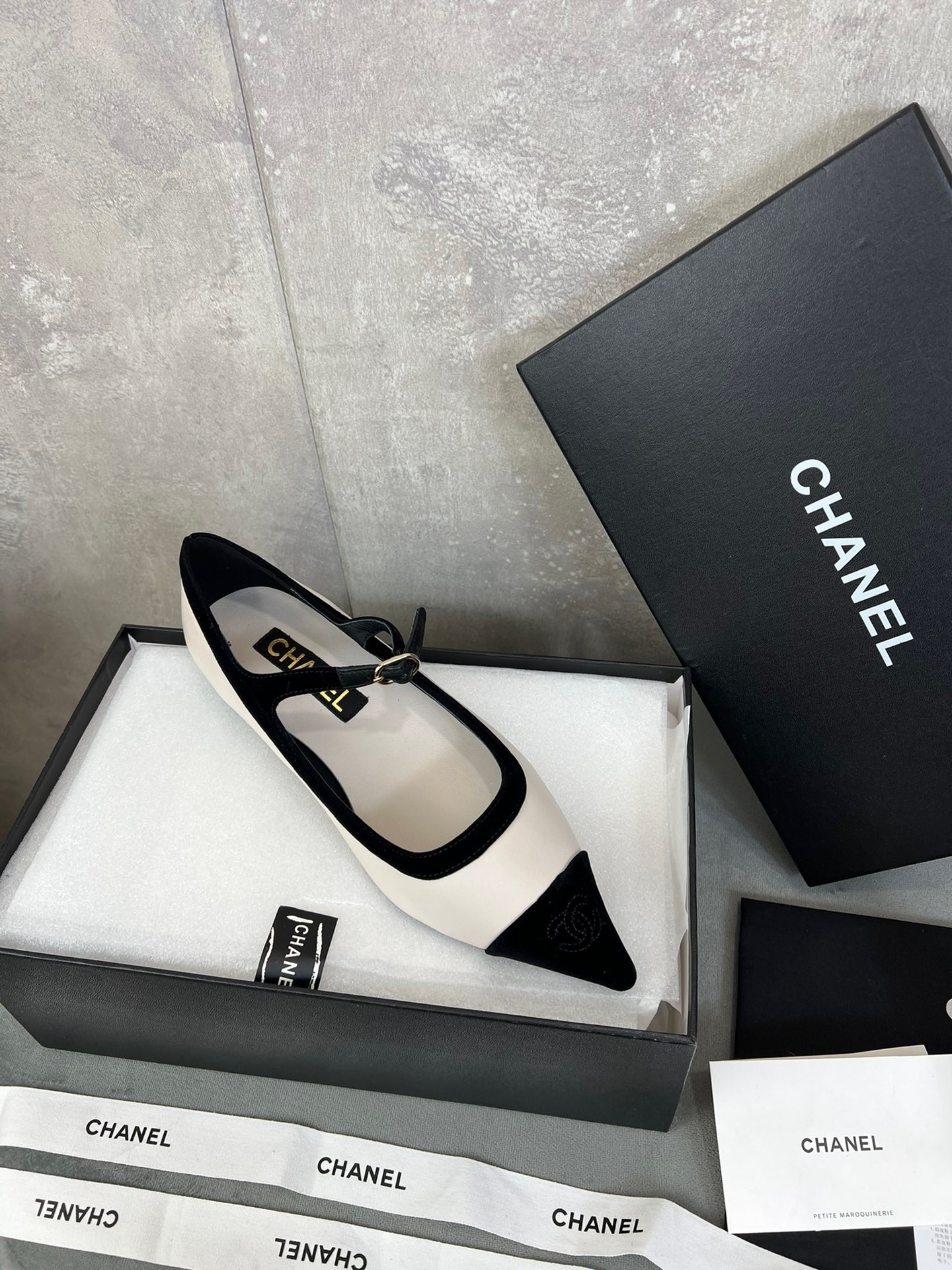 B6BED2E9-B8A1-4EDC-891A-6A846CC97586