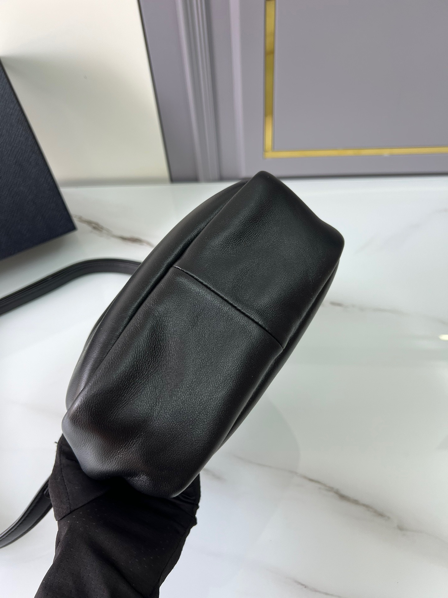 8457DB1A-E464-4D00-8143-C506E3DE8F52