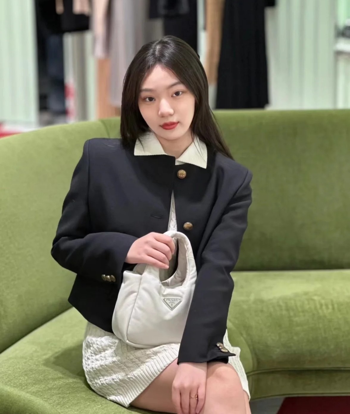 DF927C35-BCFA-4E34-9AD3-D70DA2737EAC