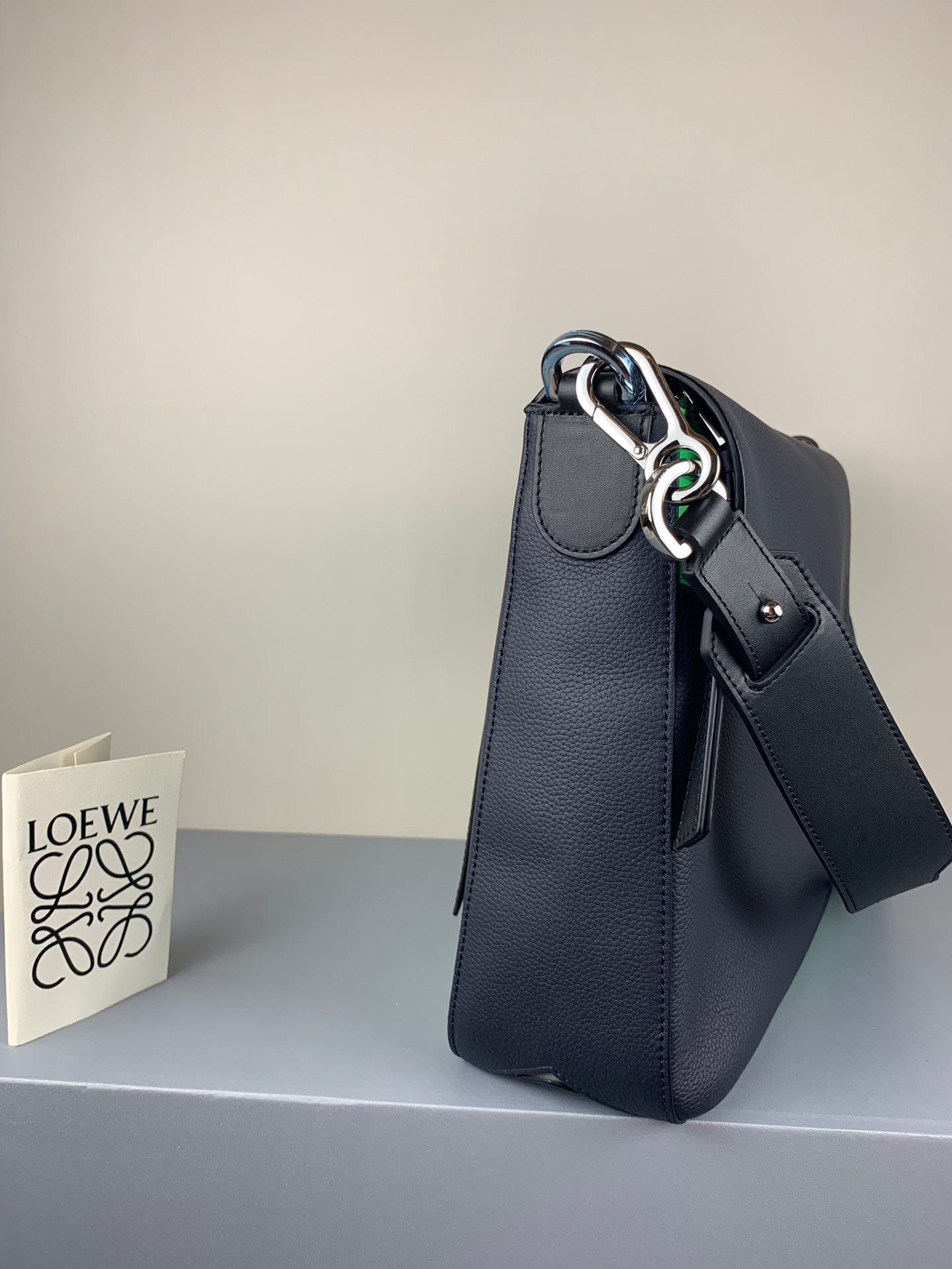 Loewe Puzzle Messenger Bag – Theluxystudio Loewe Puzzle Messenger Bag – Theluxystudio