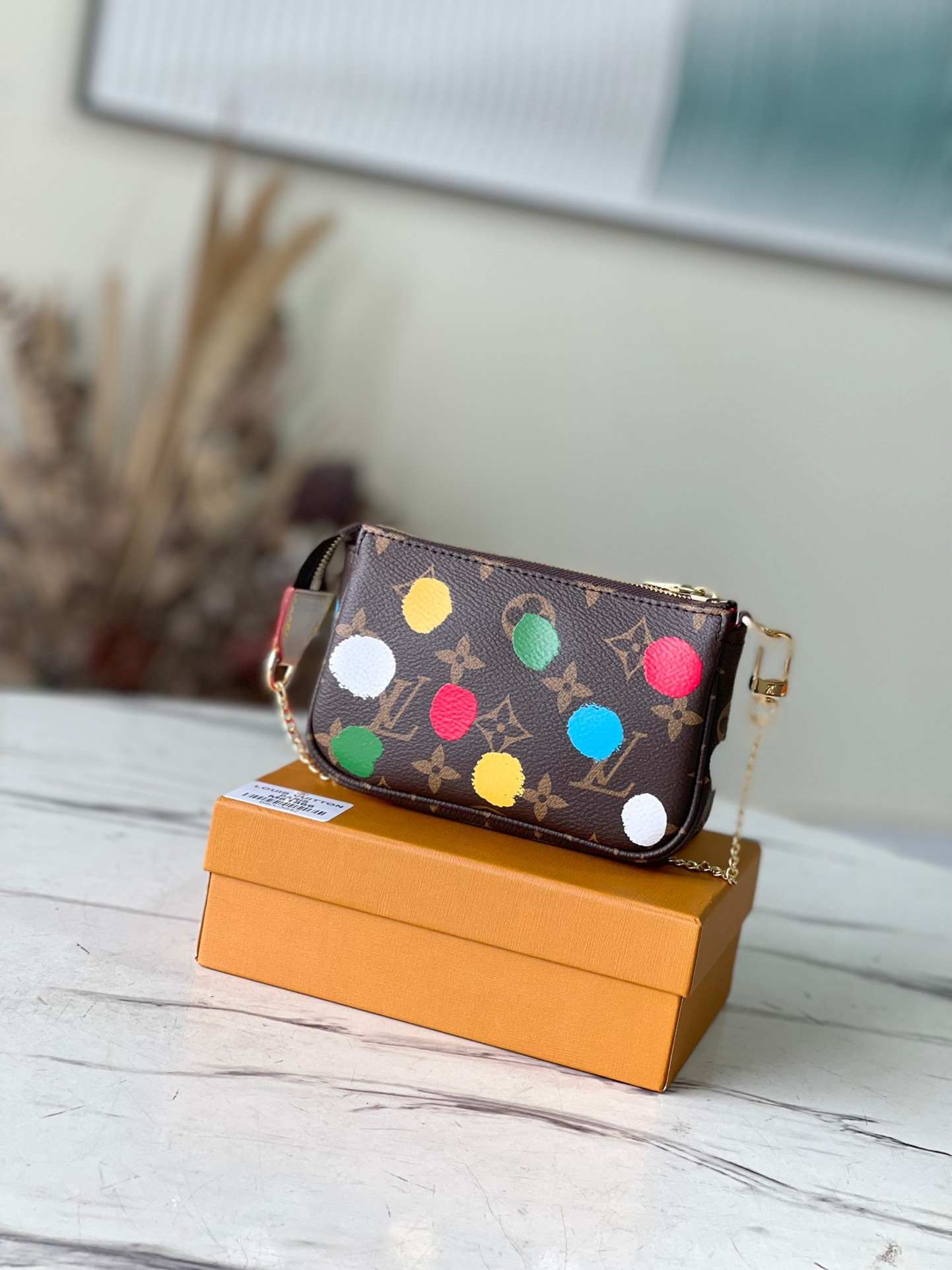 35ED792D-EF9A-45B9-85EB-C0E1CA2BDB6C