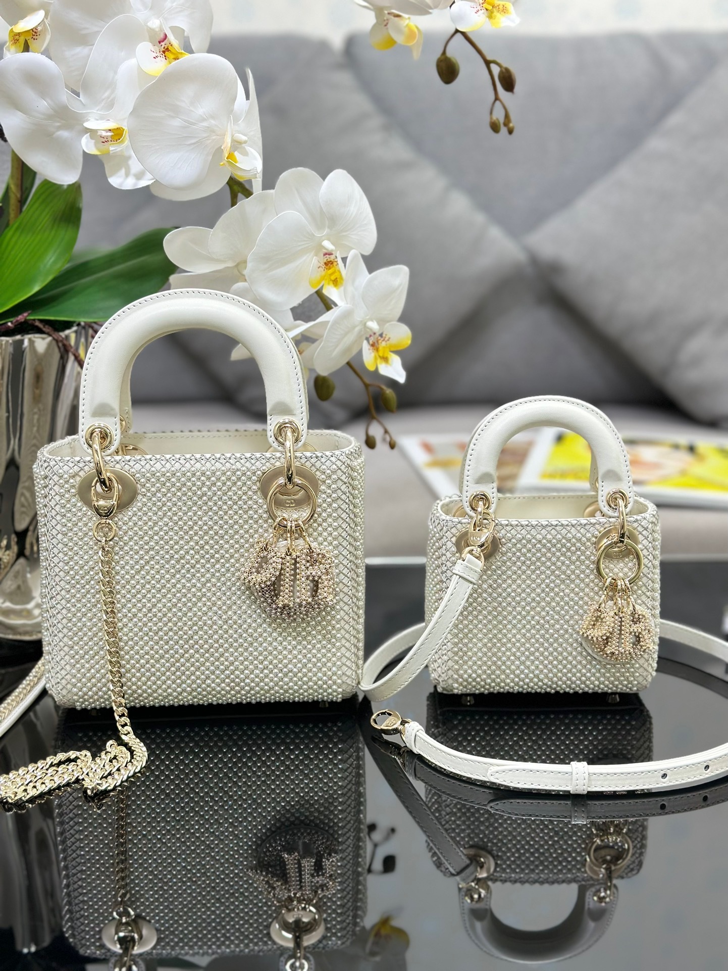 B53AB16D-3EDA-494F-8B90-96F6690D6973