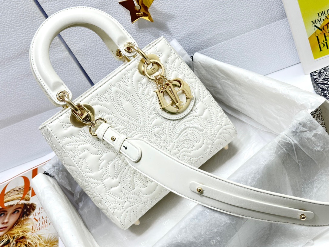 1B9FCC9B-E413-48F2-9FC9-D685AC3F6BC0