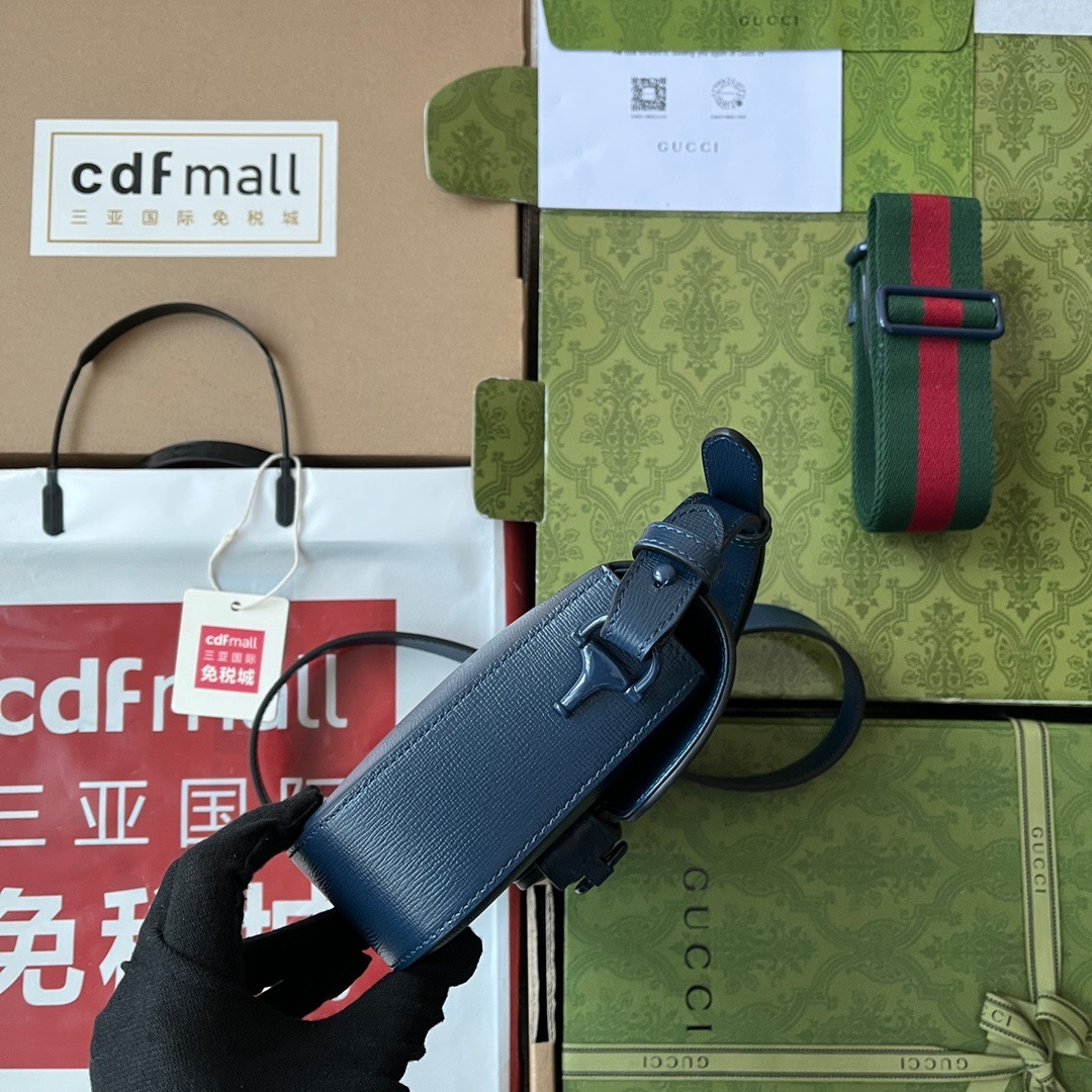 93D82063-F189-457E-BF5B-E0391ACE153E