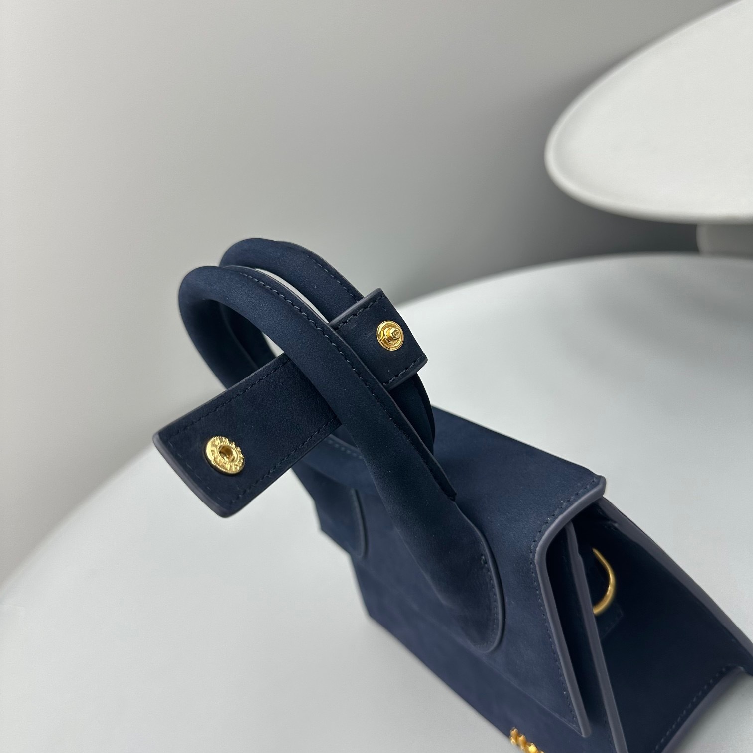 454B8118-A0C5-4C52-8C3B-CE2D206E1533