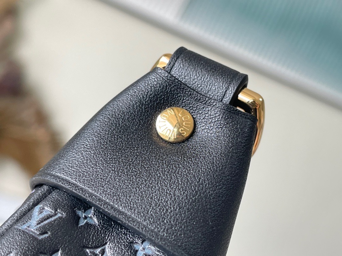 AE574279-D44C-4D55-B4A9-CA39678546CC