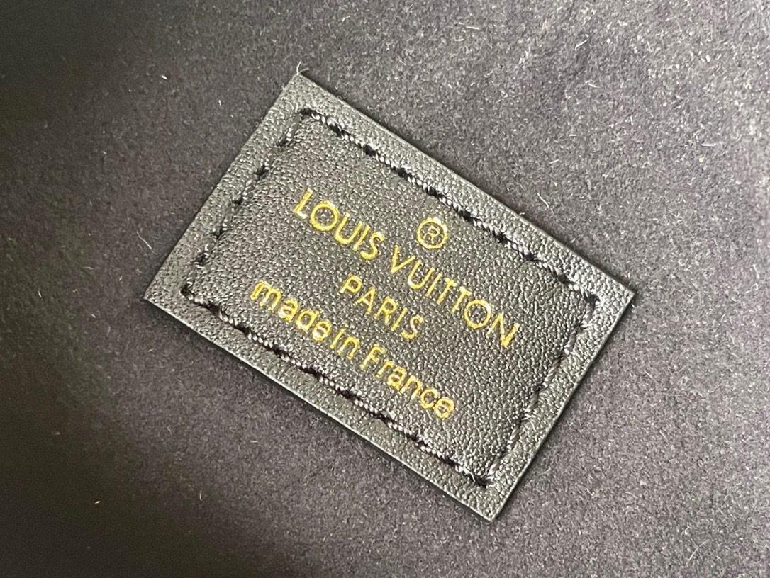 24ADCCEF-EDF7-4833-B436-A48EB4117645