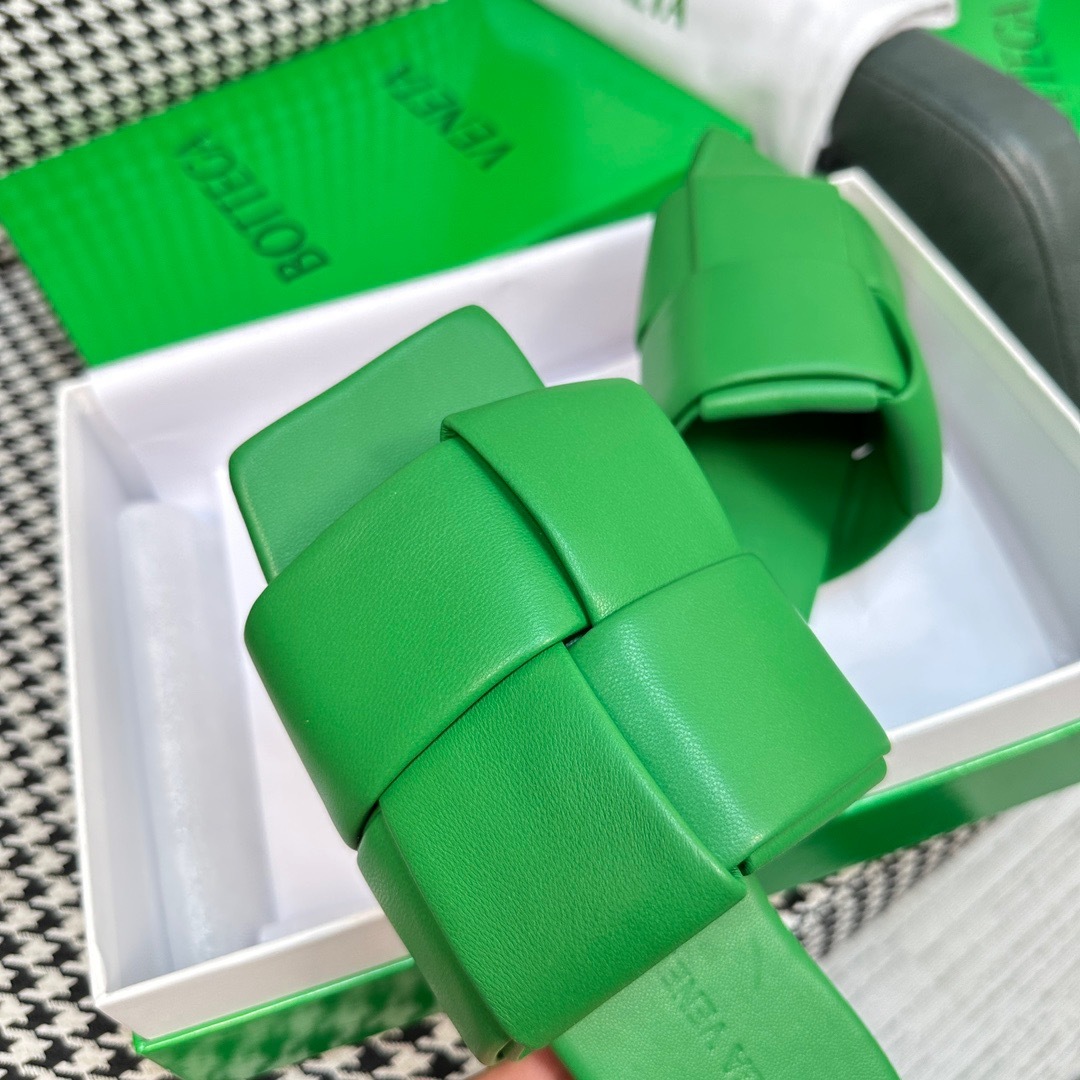 4E6BDA67-DDD1-4BE8-8E44-B6E73CE67762