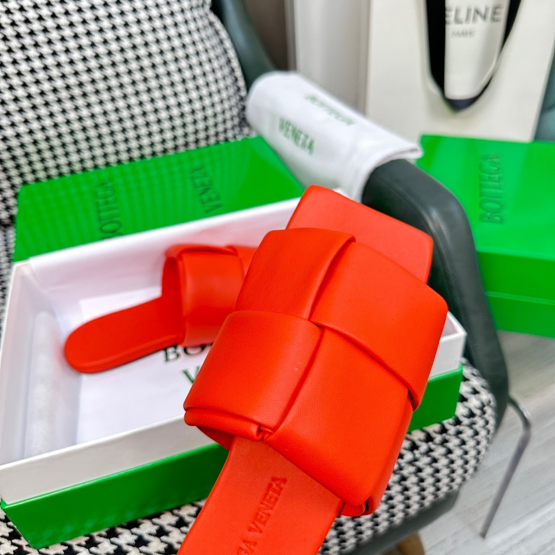 A1B7687A-C5FC-4750-BDA2-A9A972459EF0