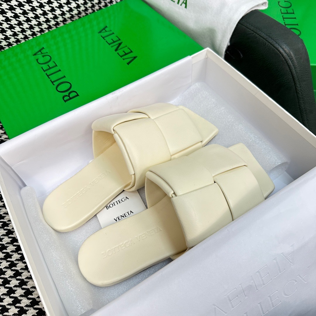 DA2F1D76-ECED-4C46-8112-8AE176142ED3