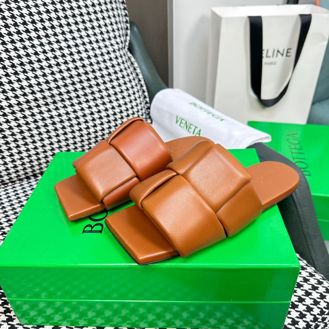 E687A355-98DB-4D71-9975-0203C5B0B473