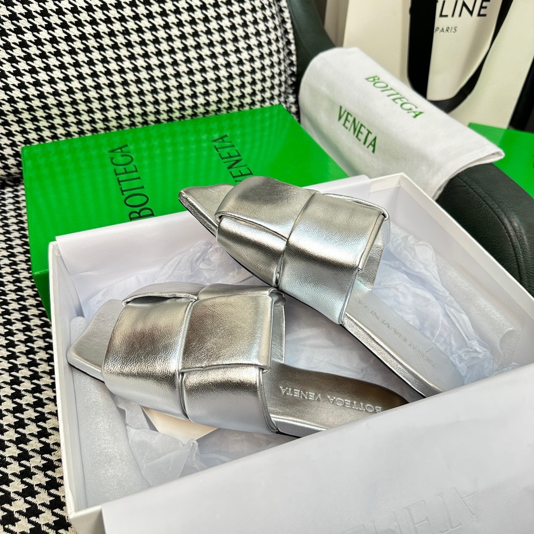 D17D1DC4-32CE-4122-BD60-1A30ACFF2EFF