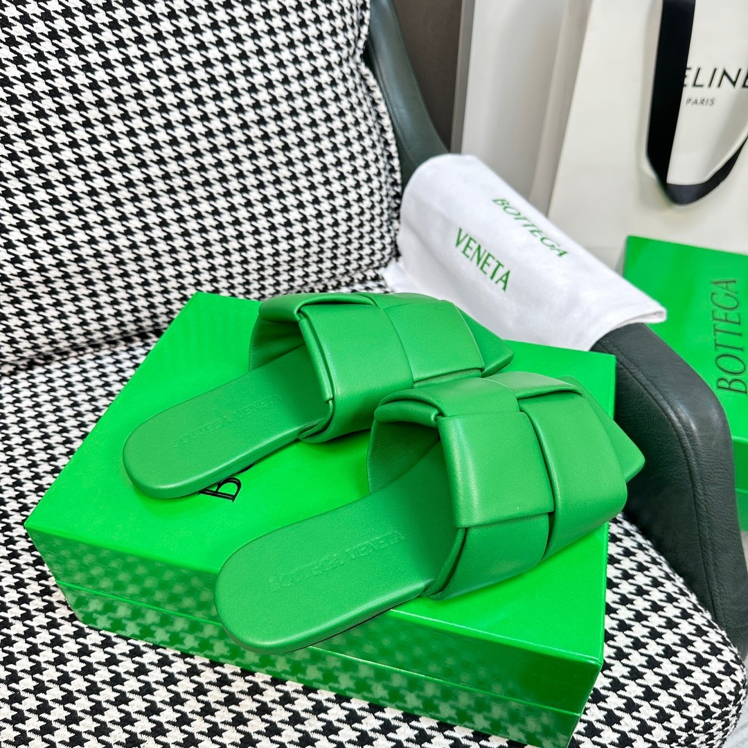 87684ABC-F9E9-4705-8A69-470A4FEFCB05