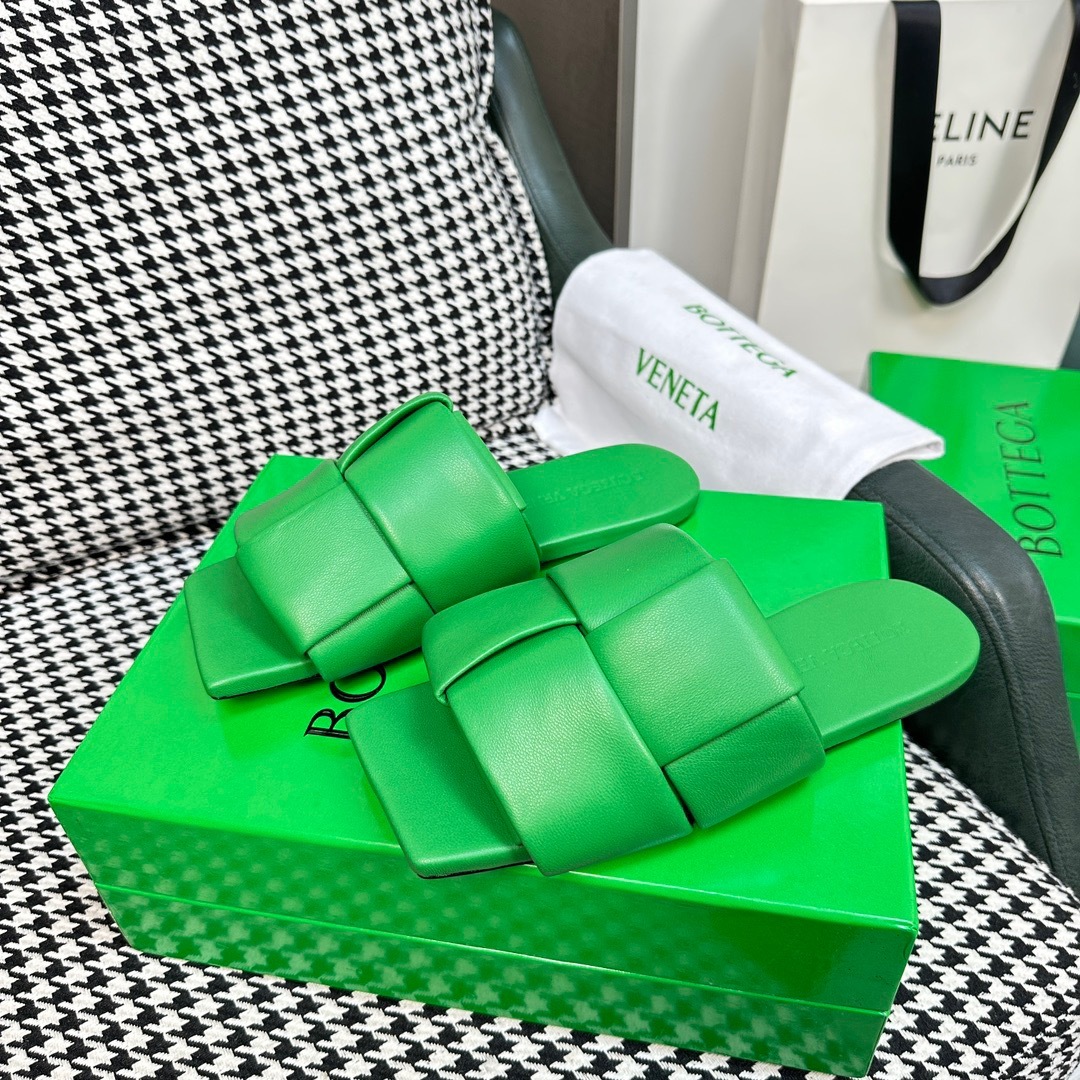 DE380C41-EDD5-4860-81E8-47A93BFED488