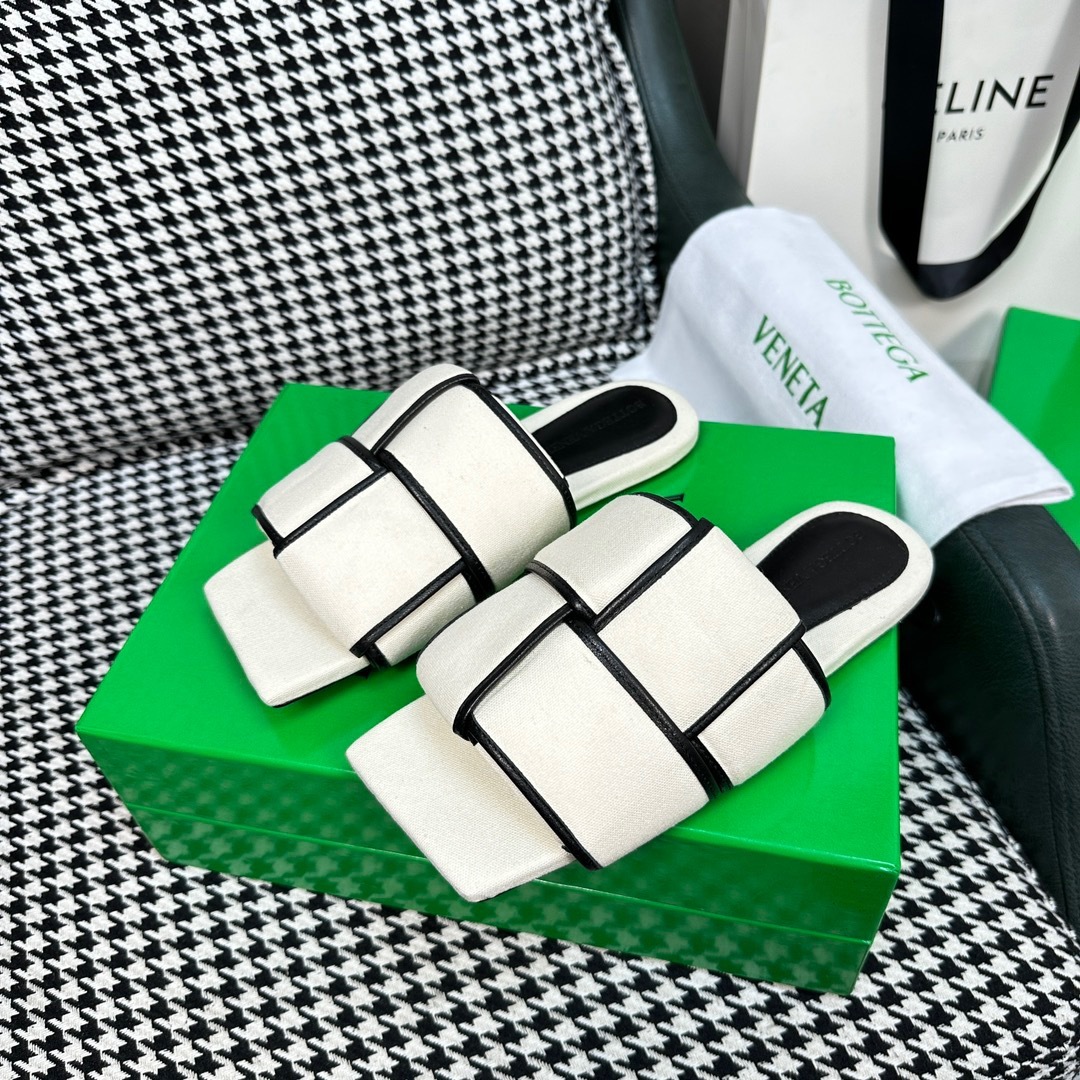 5C93DCF6-9ED8-4C78-AC07-289099E5ABA3