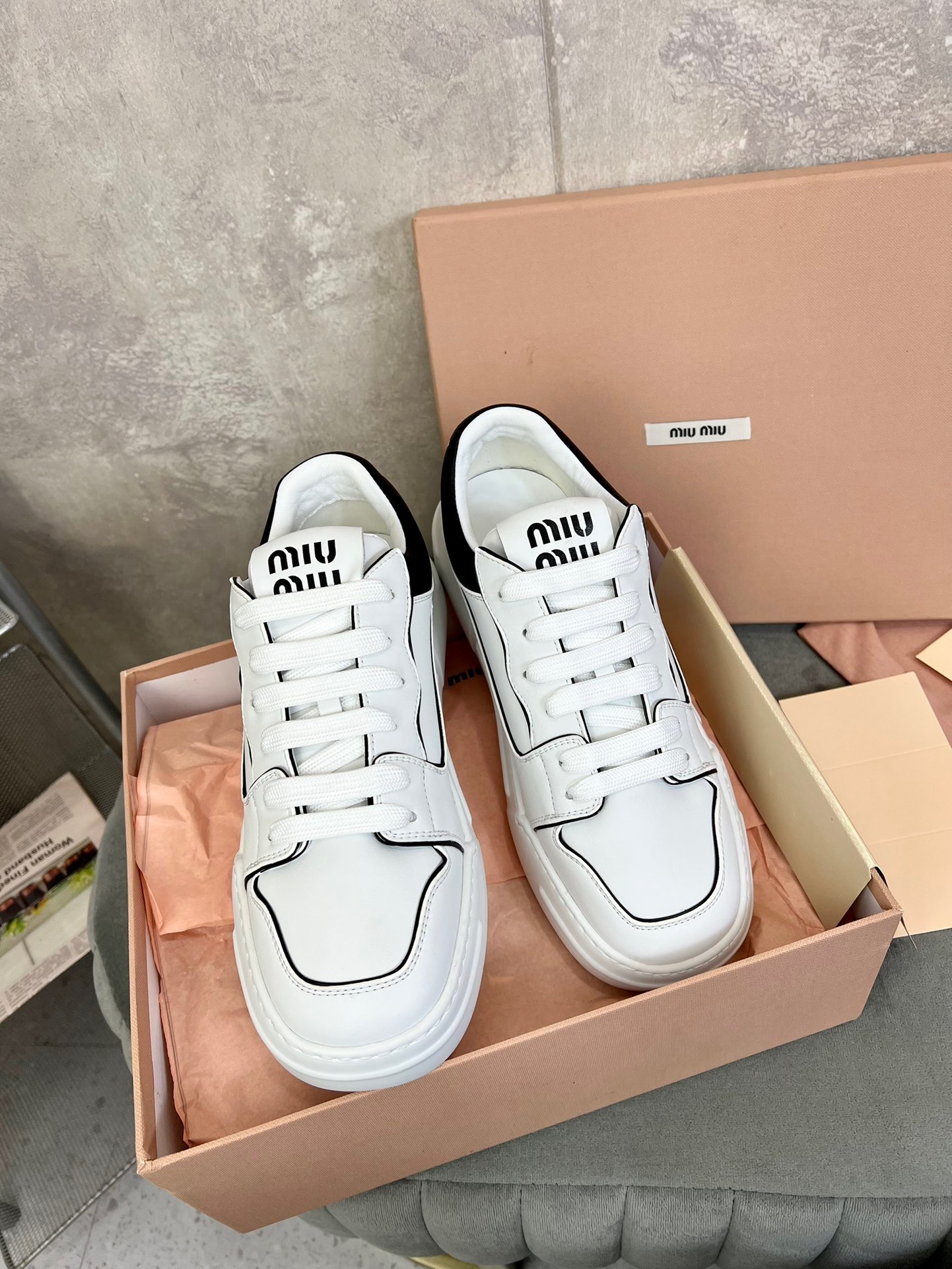 F9F68B5F-6B0B-4B0E-B2A9-823BD9823464