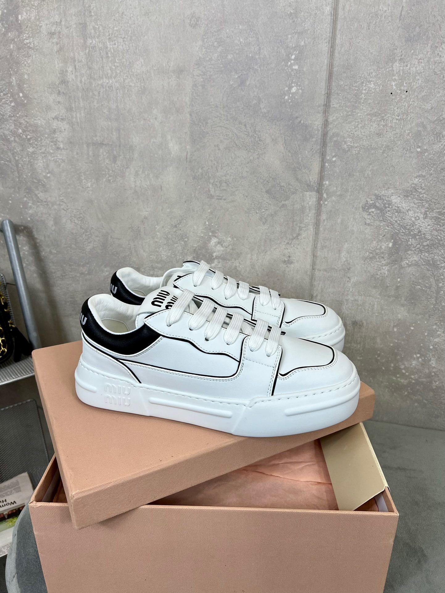 D8221040-A9E9-42E2-B0EA-009AE9F22DEB