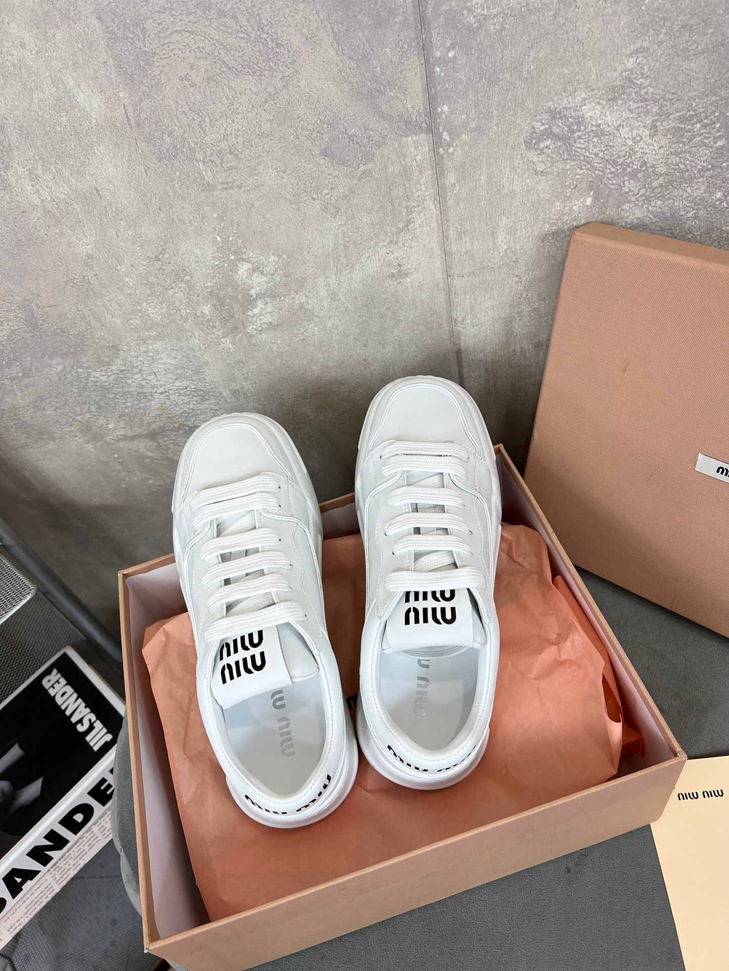 32D45C42-9A49-49A2-9061-17AB9C5CD941