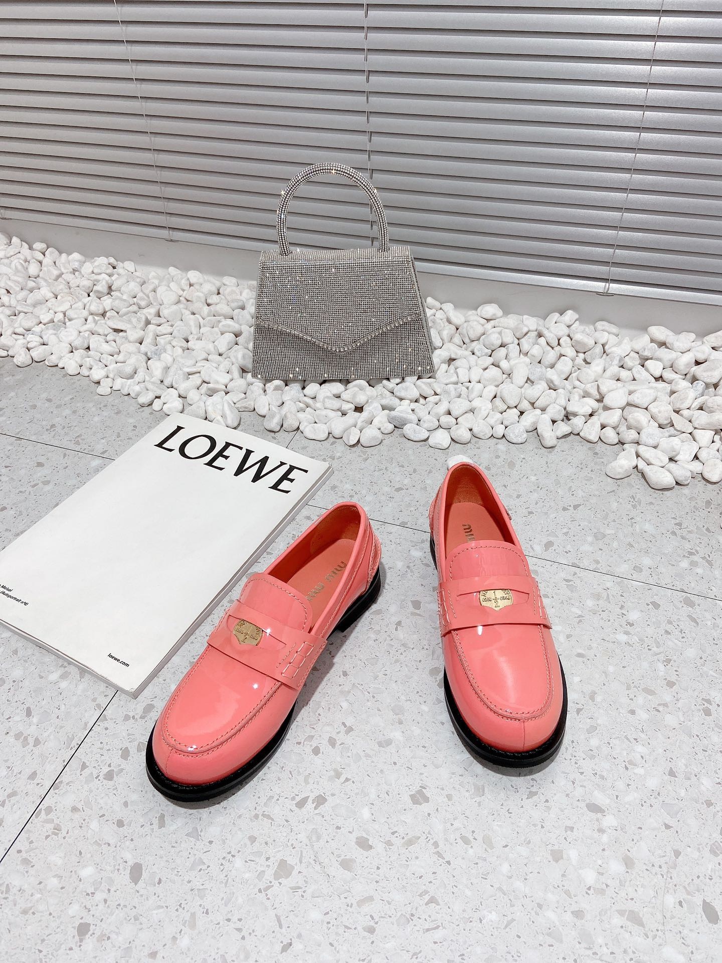 5D71CE7B-703D-40D7-BE8B-61444220A3F0