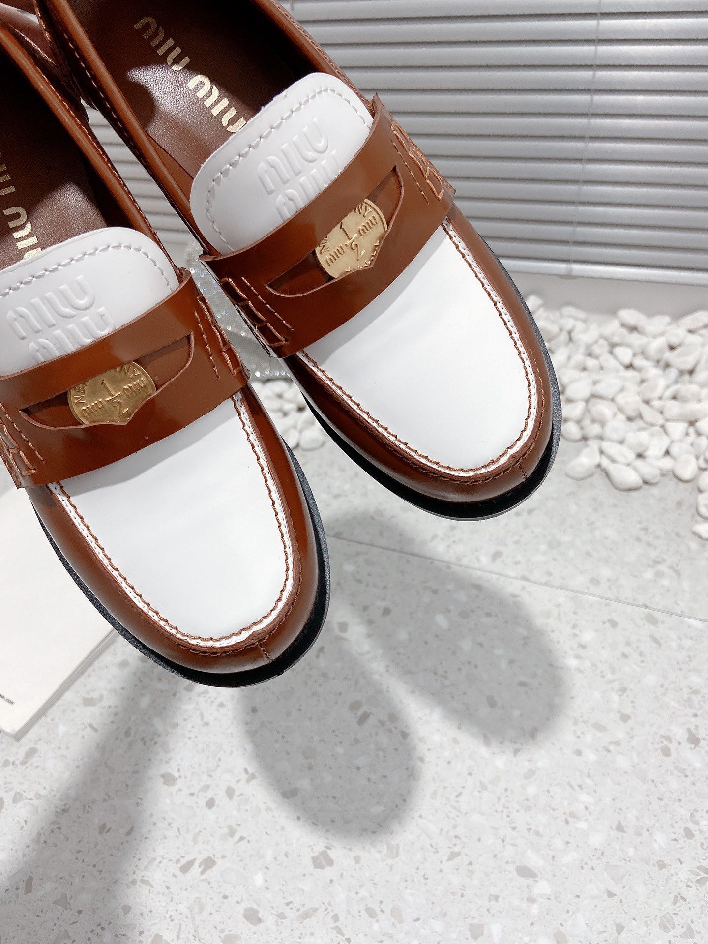 FF553AC9-617A-40A6-A783-E4613EEFED06