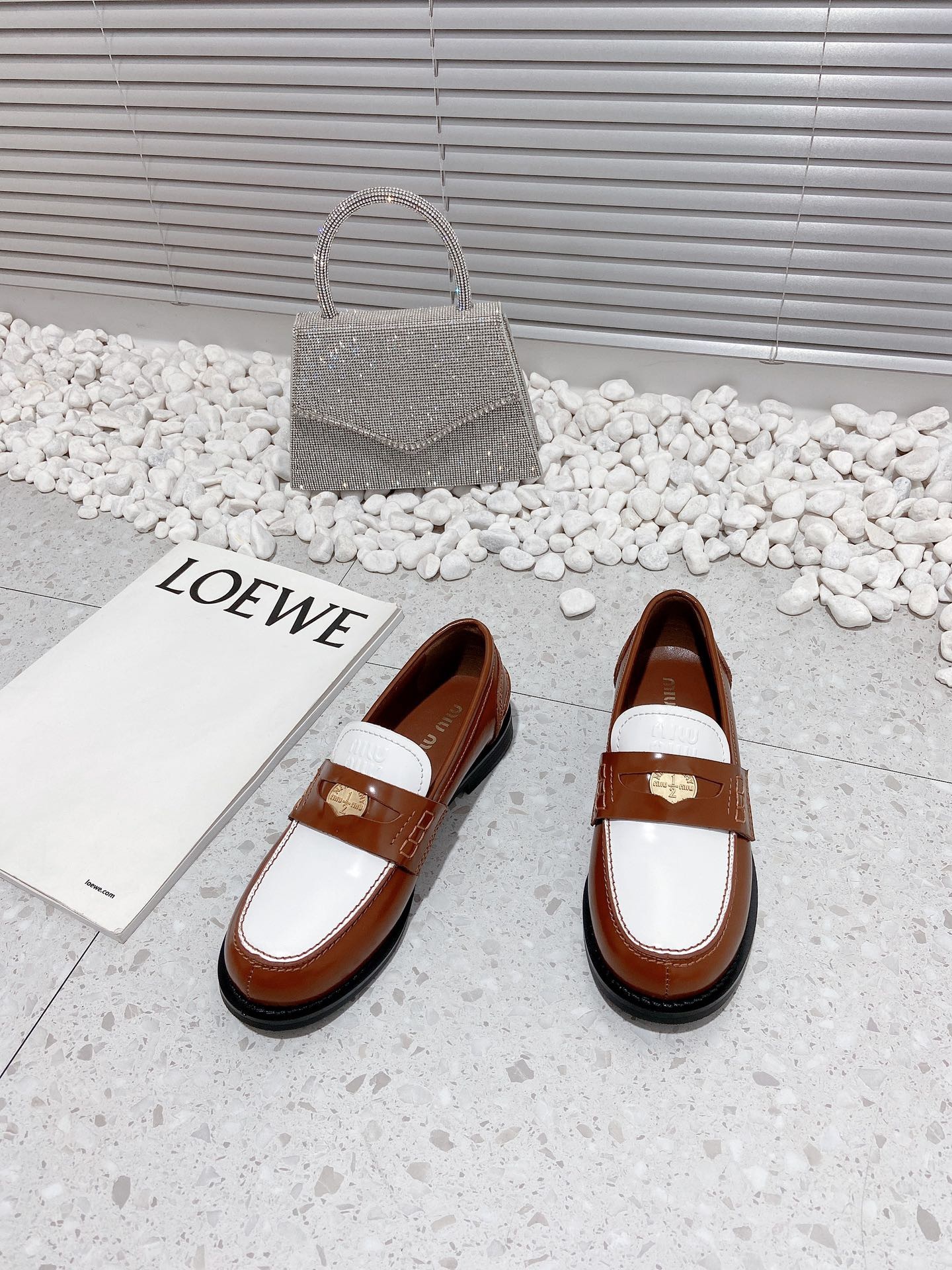 3674E718-0299-4F72-830F-B0A70E5710B2