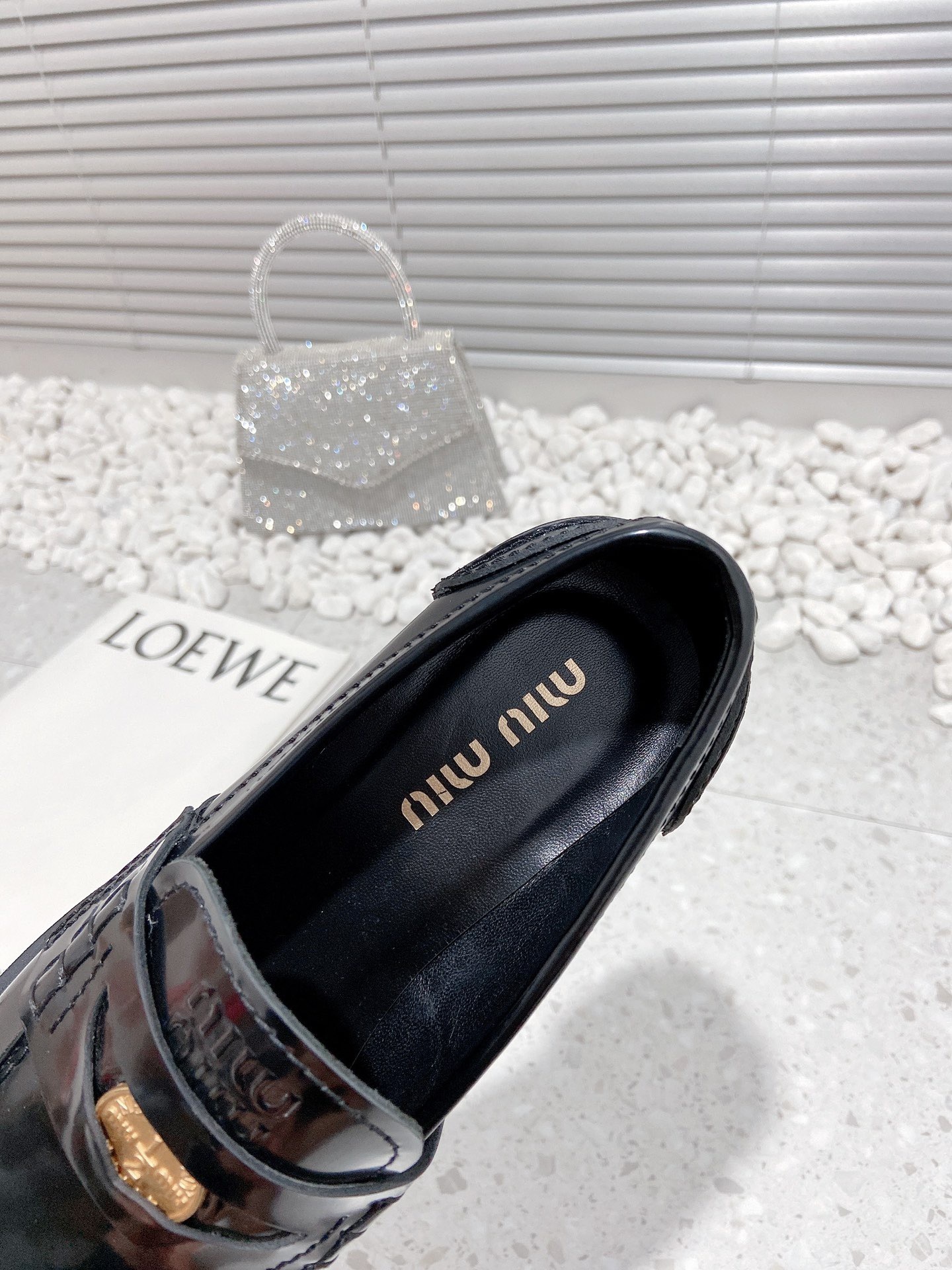 AD33179F-1BD5-448E-9FFB-041E42E87377