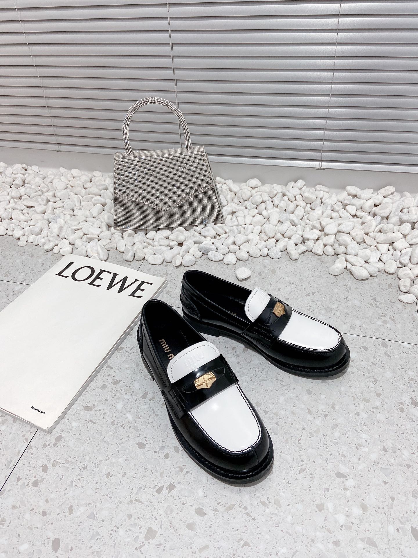 A925B5FA-DA58-4471-BB0B-9A3E5D777BF4