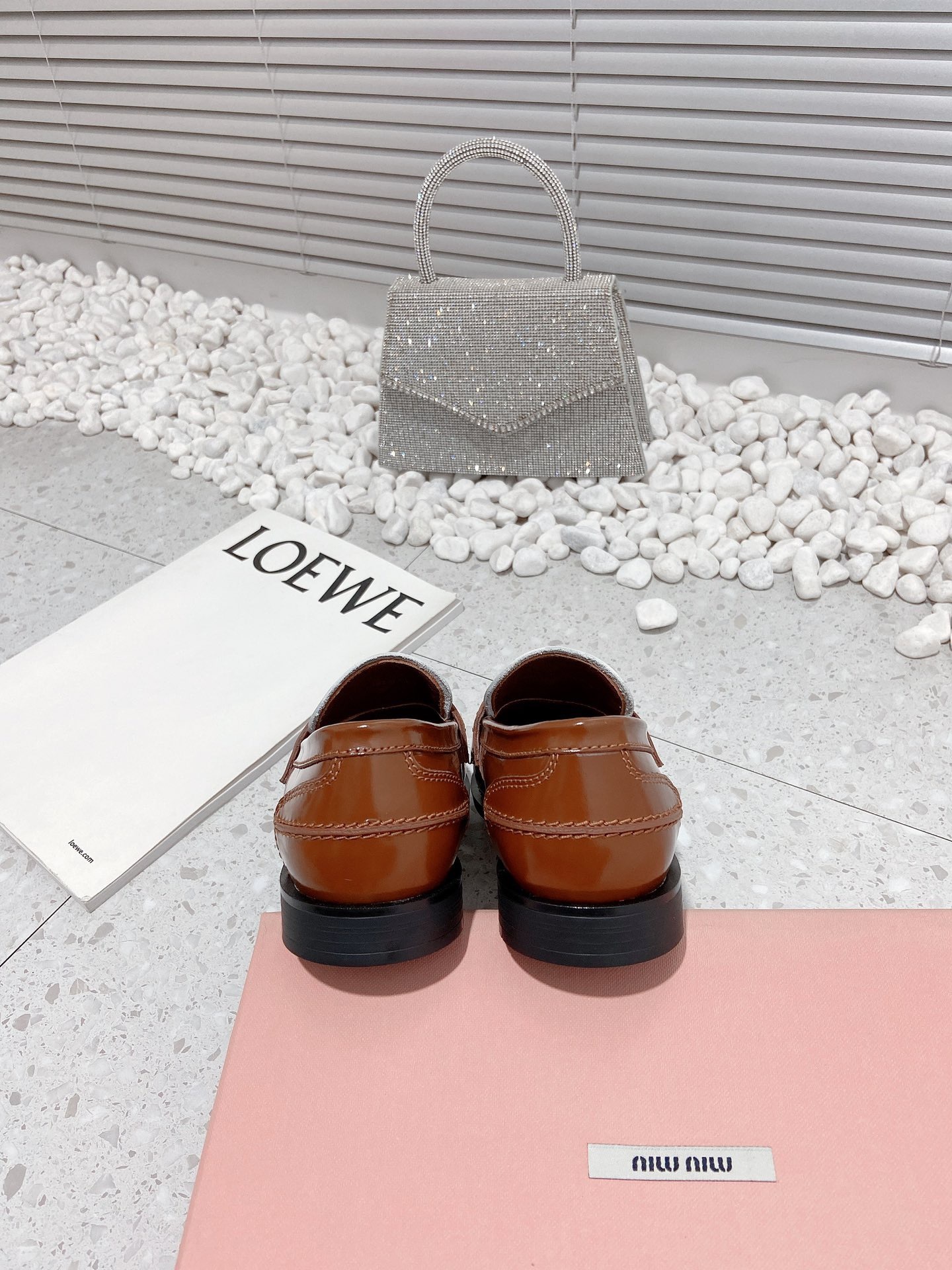 69A34568-F60F-4B03-8DE2-94B016FD6618