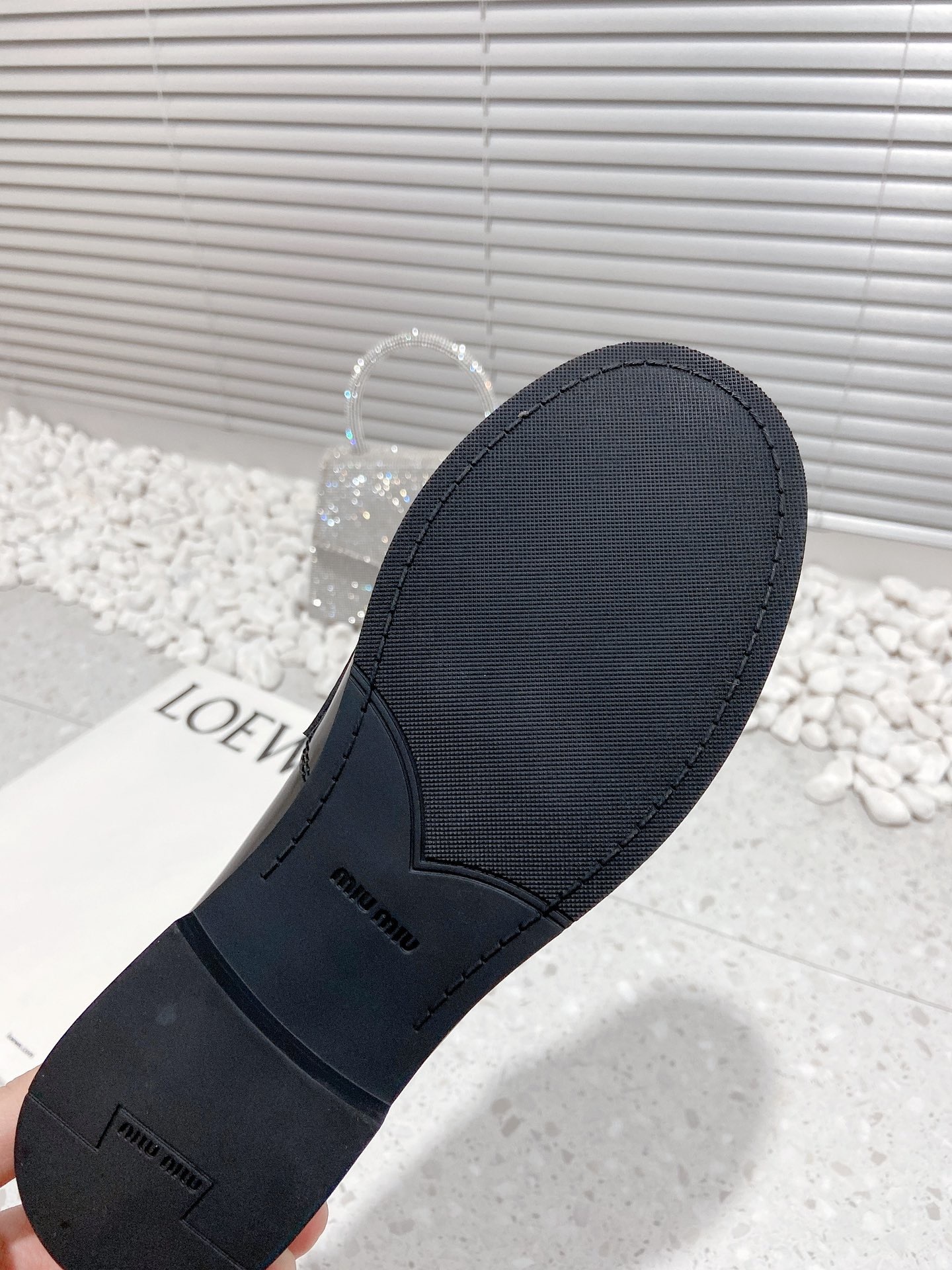 F46476A0-8BD9-4EA3-B618-95AC416531AC