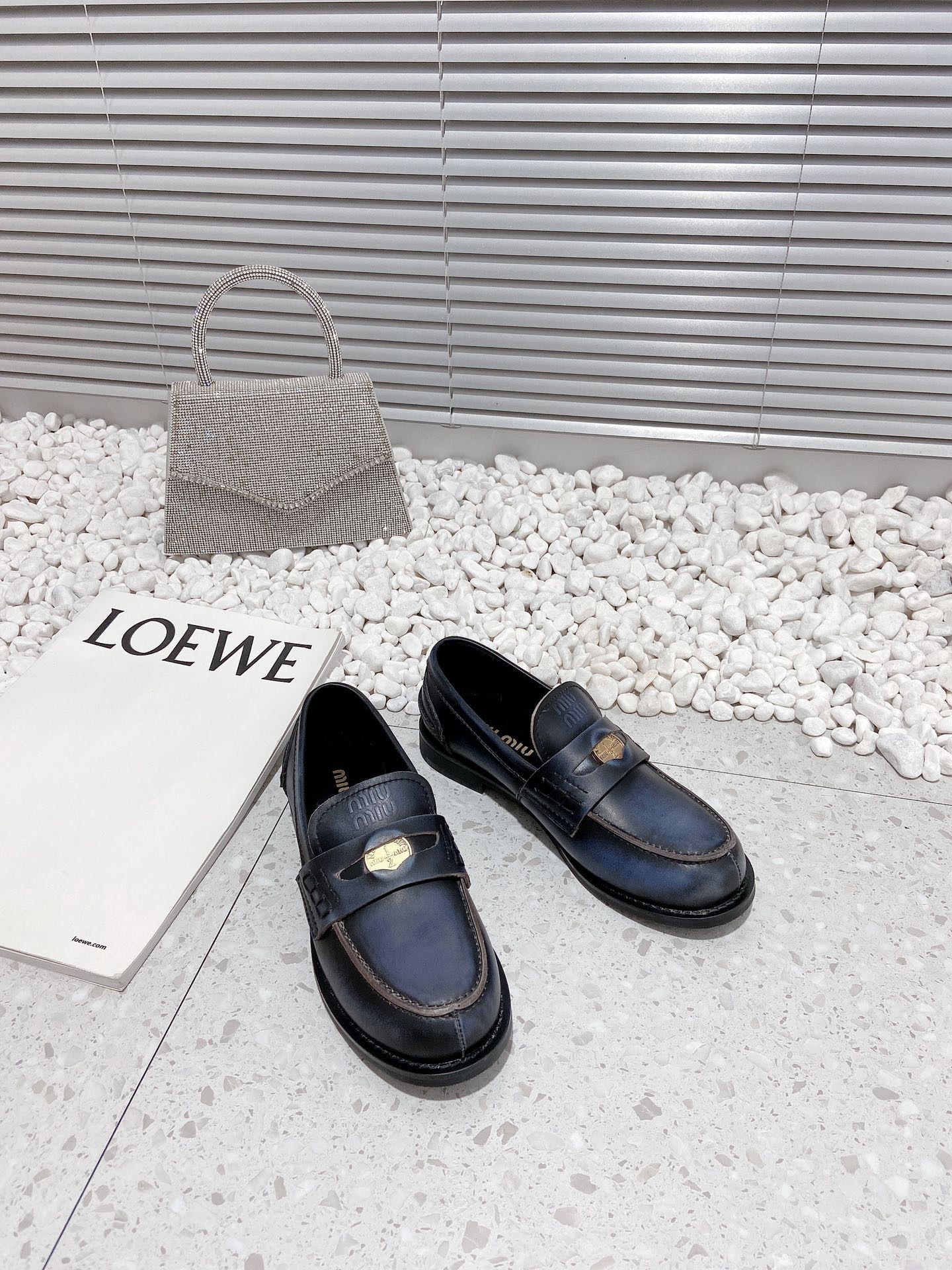 26A18728-68D4-4ACB-ACA2-7D0C6BCC8679