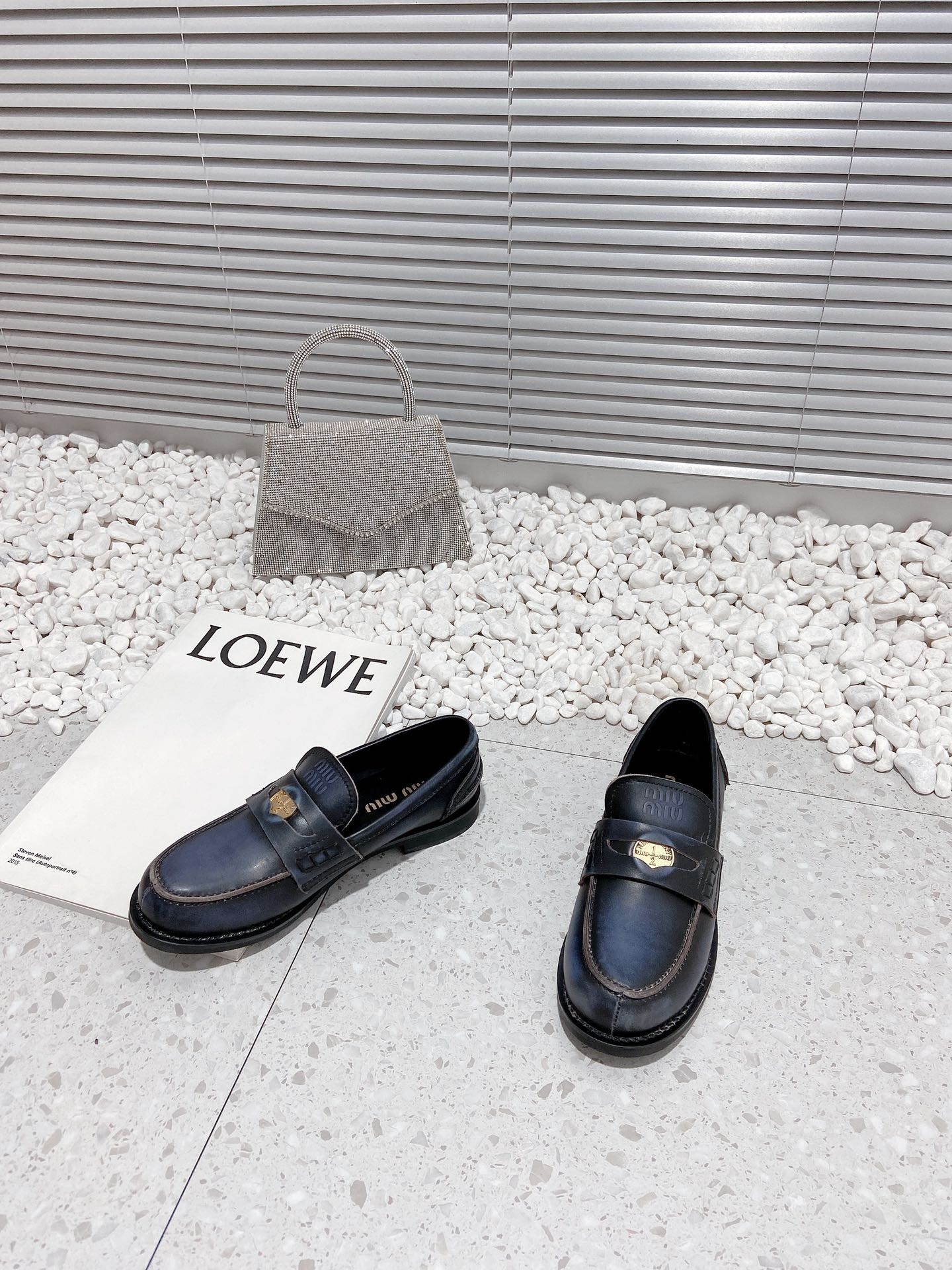 FDF20FBA-02FE-4900-872D-A7FE6141D7F4