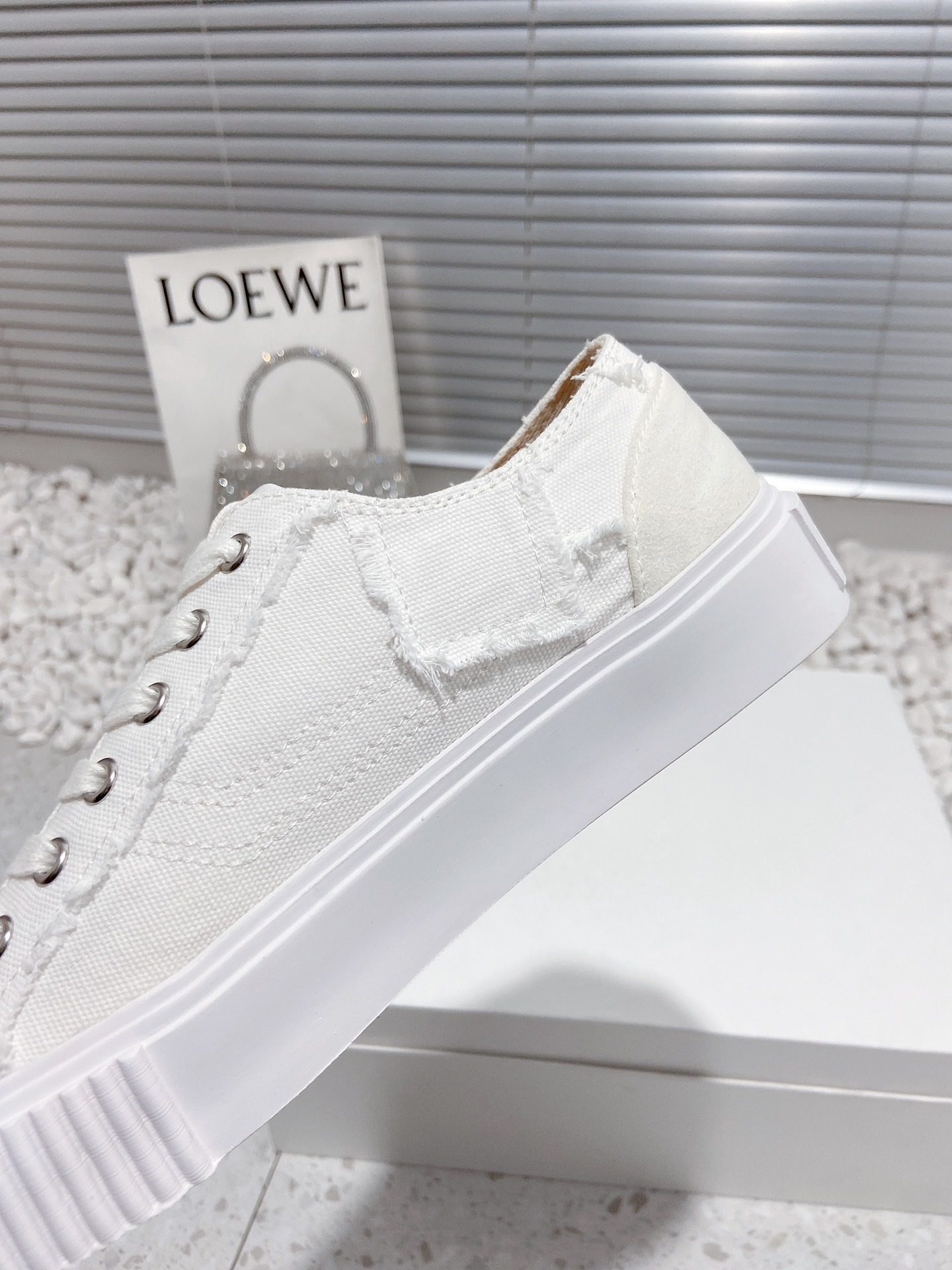 73A739BB-2840-4508-9F3F-9F1E55781440